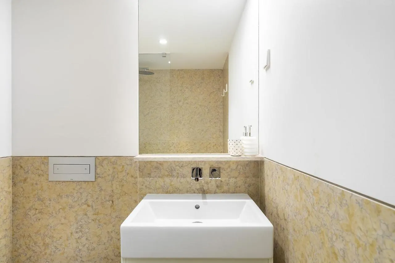 Whome City View Penthouse Luxurious Living In Lisbon With Ac & Elevator Appartamento